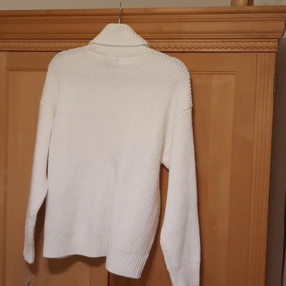 NWT Alfani white or winter white sweater.  pxl - Picture 2 of 7